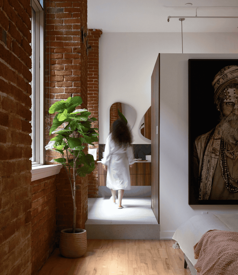 chambre des maitres mur de brique montreal