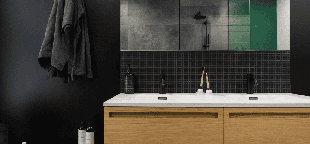 vanite bois, humidité, salle de bain noire, salle d'eau, matériau, lavabo