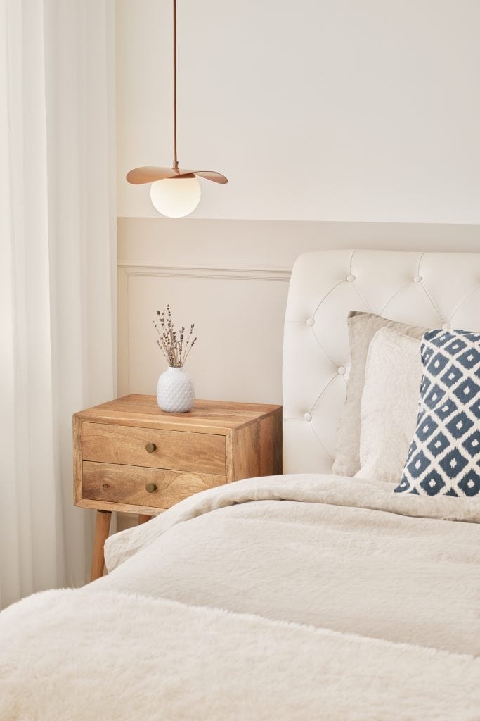 Chambre table de chevet luminaire