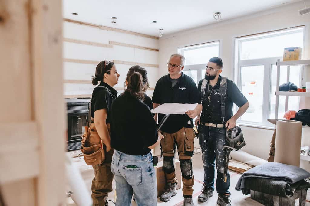 entrepreneur général, designer d'intérieur, architecture, intégré